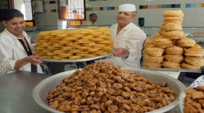 أبرز الحلويات التي يقبل عليها التونسيون في رمضان (صور)