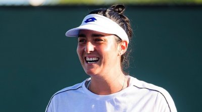 أنس جابر تدعو لعدم خلط الرياضة بالسياسة