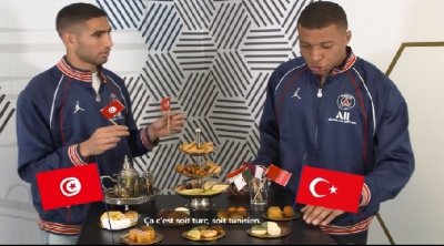 بمناسبة عيد الفطر : حكيمي يتحدى مبابي بكعك الورقة (فيديو )