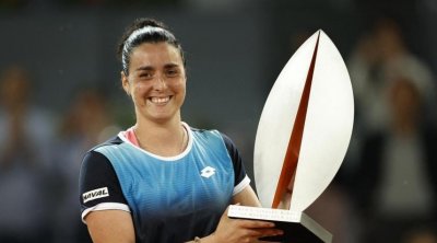 أنس جابر تحقق إنجازا تاريخيا و تتوج ببطولة مدريد 