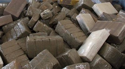 شاطيء ''كاب نيغرو'' يلفظ 30 كغ من ''الزطلة'' 