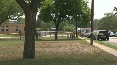 Une fusillade dans une école primaire des États-Unis fait au moins 21 morts, dont 19 enfants 