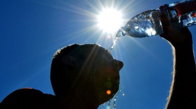 الحرارة تصل إلى 40 درجة في أول أيام فصل الصيف 