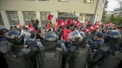 الدستوري الحر يجدد مطالبته بإلغاء الإستفتاء