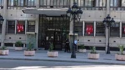 وزارة الداخلية تفتح مناظرة لانتداب حفاظ أمن : التفاصيل 