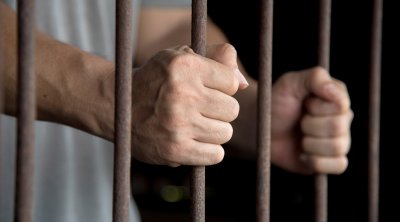 رابطة الدفاع عن حقوق الإنسان: تواصل معضلة الاكتظاظ بالسجون وتفاقم العدوى بعدة أمراض