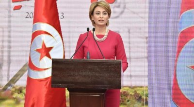 إطلالة زوجة قيس سعيد في عيد المرأة تقدر بـأكثر من 330 ألف دينار 