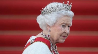 وفاة ملكة بريطانيا إليزابيث الثانية عن 96 عاما وتشارلز يخلفها على العرش