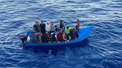 مهاجرون تونسيون يدخلون في إضراب جوع إحتجاجاً على قرارات الترحيل القسري 