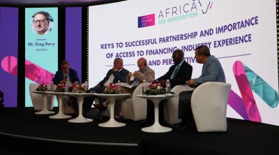 Dialogue régional sur les partenariats et les financements pour stimuler la production locale biopharmaceutique durable en Afrique