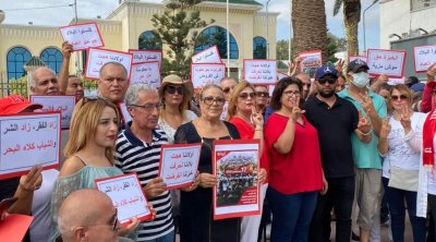 أنصار الدستوري الحر يتظاهرون في كامل أنحاء البلاد (صور)