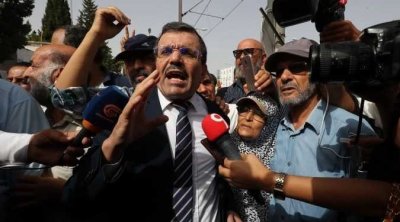 علي العريض بعد إطلاق سراحه : أُحاكم مع ناس حكموا علي بالإعدام