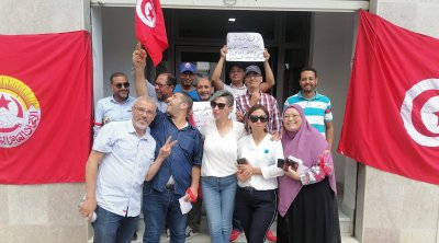 صحفيو وأعوان ''لابراس'' ينفذون وقفة إحتجاجية 