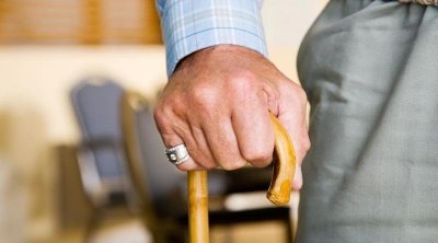 عيادات طبية مجانية لكبار السن بعدد من الدوائر البلدية لبلدية تونس