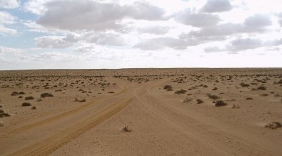 ليبيا : العثور على 42 جثة مجهولة الهوية داخل مقبرة جماعية في مدينة سرت