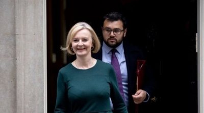 رئيسة الوزراء البريطانية تعلن استقالتها بعد 45 يوما من تسلمها المنصب