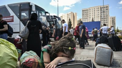 لبنان يستأنف إعادة اللاجئين السوريين الى بلدهم رغم إنتقادات حقوقية