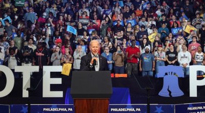 الديمقراطيون يحتفظون بسيطرتهم على مجلس الشيوخ الأمريكي