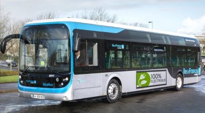 تحقيق مع سائق أذاع القرآن بحافلة عمومية في فرنسا