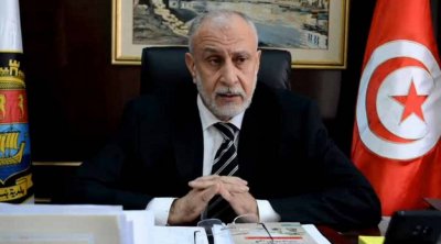 بأمر رئاسي: إعفاء رئيس بلدية بنزرت من مهامه 