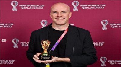 وفاة صحفي أمريكي خلال تغطية مباراة الأرجنتين وهولندا