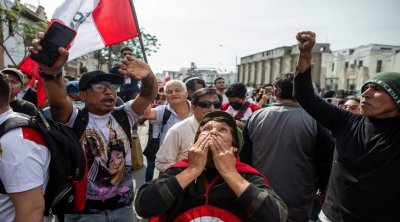 بيرو: قتيلان وعدد من المصابين في احتجاجات ضد رئيسة البلاد الجديدة
