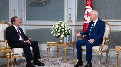 عبد الباري عطوان يثير غضب التونسيين 