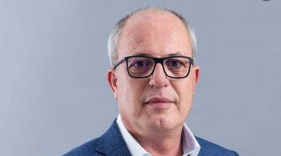 نبيل الحجي: قيس سعيّد يعتبر نفسه رسولا منزّلا لا يخطئ