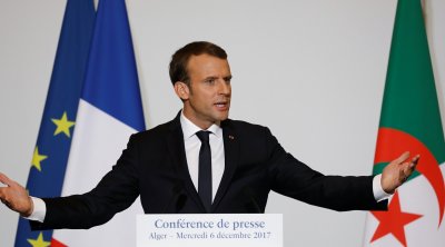 ايمانويل ماكرون : لن أطلب الصفح من الجزائريين عن فترة الإستعمار 