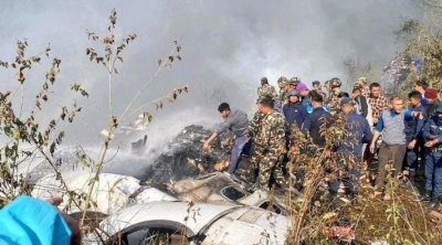 تحطم طائرة ركاب في نيبال على متنها 72 شخصًا