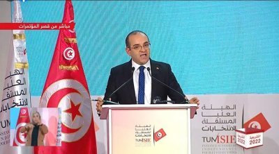 Farouk Bouasker :l’ISIE n’intervient pas dans la ligne éditoriale des médias