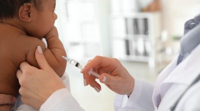 وزارة الصحّة توصي بتعميم التلاقيح بعد تسجيل اصابات بشلل الأطفال في الخارج 