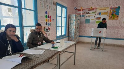 مراقبون تتهم هيئة الإنتخابات بحجب المعطيات حول عدد المقترعين