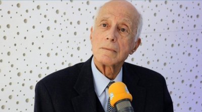 أحمد ونيس : قد تكون إقالة الجرندي له علاقة بتهريب الجزائرية أميرة بوراوي إلى فرنسا