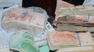 تونس : السجن لموظف باحدى البنوك التونسية قام بسرقة 600 مليون 