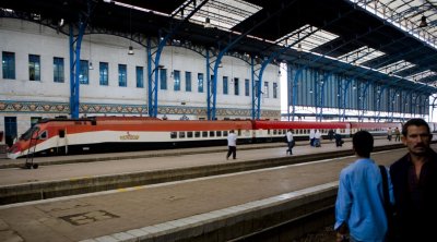 مصر : مقتل 4 أشخاص وإصابة 23 شخصا في حادث تصادم قطار في دلتا النيل