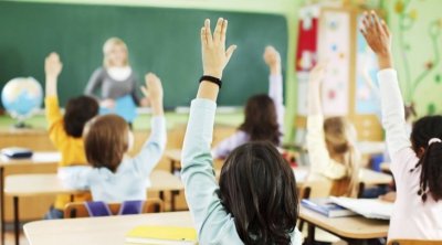 نحو إنفراج أزمة التعليم الأساسي