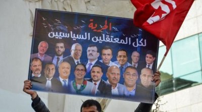 العياشي الهمامي: قضية التآمر على أمن الدولة سياسية....و الموقوفين تعرضوا للتنكيل السياسي 