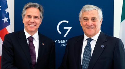 أمريكا وإيطاليا يتباحثان الأزمة السياسية والاقتصادية في تونس 