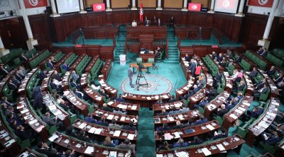 جامعة مديري الصحف تستنكر منع الصحفيين التونسيين من تغطية أشغال البرلمان 