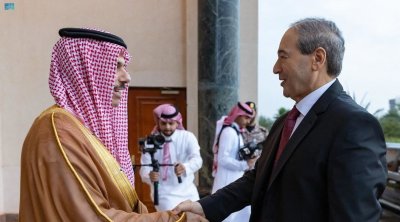 دول خليجية وعربية تبحث في السعودية إنهاء عزلة سوريا