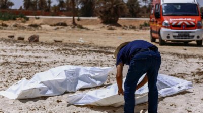 صفاقس : تواصل عملية دفن جثث المهاجرين غير النظاميين من غير التونسيين