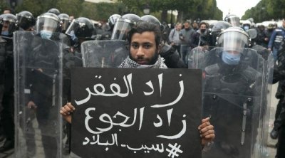 الوردية : السجن لأربعة أشخاص بتهمة هضم جانب موظف عمومي