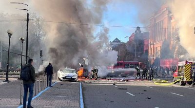 Ukraine : bombardements aériens russes contre Kiev