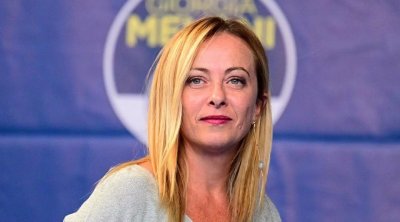 جورجيا ميلوني تحذر : الوضع في تونس مقلق للغاية