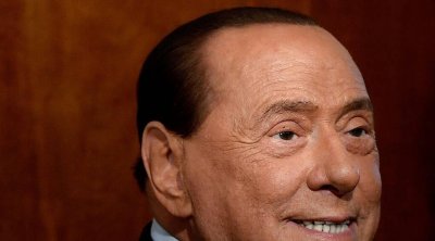 Décès de Silvio Berlusconi :Macron présente ses condoléances au peuple italien