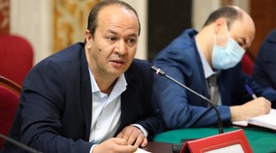 الميليكي : من يتحدث عن السيادة الوطنية عليه إغلاق صفحة رئاسة الجمهورية في فايسبوك 