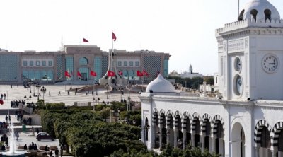 تونس تقترض مليار دينار من البنوك والمؤسسات المالية المحلية بنسبة فائدة 8.69 %
