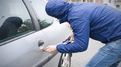 أريانة : تفكيك عصابة مختصة في سرقة السيارات