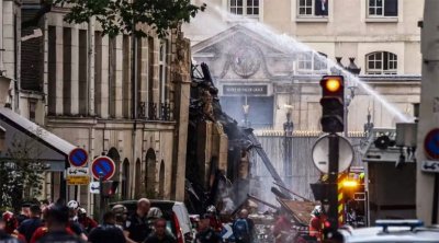 عشرات المصابين جراء انفجار وحريق أسفرا عن انهيار مبنى في باريس